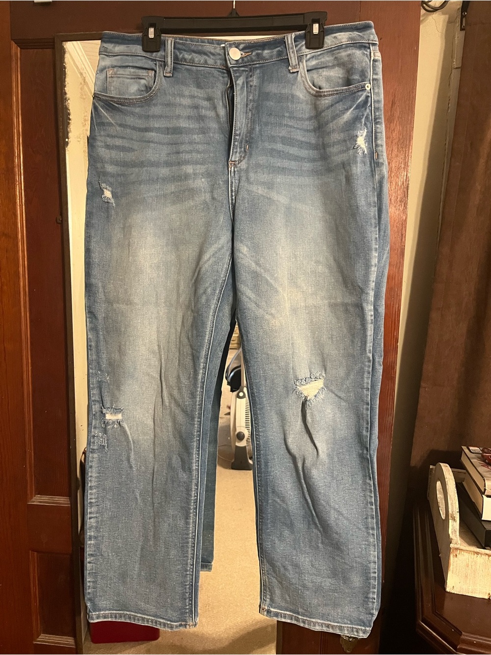 ARULA Light Blue Distressed Straight Leg Jeans